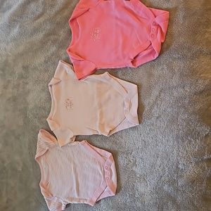 Primark baby 👶  3 pack onsies 3-6mths